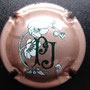Marque : PERRIER - JOUET N° Lambert : 65 Couleur : Rosé, Blason rosé. Fleurs   vert et blanc au verso Description : Nom de la marque et   fleurs roses  Emplacement : 