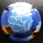 Marque : MATHELIN Hervé N° Lambert : 2 Couleur :  Fond bleu Description : Initiales stylisées Emplacement : 