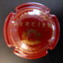 Marque : MERCIER N° Lambert : 15 Couleur : Bordeaux et or Description : Blason couronné, soutenu par deux lions. Bas du blason arrondi  Emplacement : 