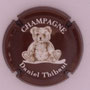 Marque : THIBAULT Daniel N° Lambert : 21 Couleur : Marron Description : Nounours Emplacement :