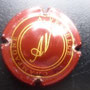 Marque : VESSELLE Alain N° Lambert : 7 Couleur : Bordeaux Description : Initiales cursives  Emplacement :