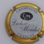 Marque : LECLERC - MONDET N° Lambert : 4 Couleur : Contour or Description : Initiales dans un ovale noir -  nom de la marque  Emplacement : 