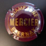 Marque : MERCIER N° Lambert : 9 Couleur : Bordeaux et or Description : MERCIER dans un cercle   Emplacement : 