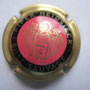 Marque : PIPER-HEIDSIECK N° Lambert : 115 Couleur : Rosé, sauvage, contour Or Description : Blason contenant des hiéroglyphes surmonté d'un heaume  Emplacement : 090-03-02