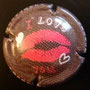 Marque : GENERIQUE  N° Lambert : 823b Couleur : Fond marron clair Description : Bouche  et inscription I love you  Ref perso : 931-04-03