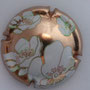 Marque : PERRIER - JOUET N° Lambert : 70 Couleur : Cuivre et blanc. Inscription Cuvée Belle époque au verso Description : Fleurs blanches  Emplacement : 