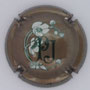 Marque : PERRIER - JOUET N° Lambert : 66 Couleur : Gris foncé, millésimé. Fleurs vert et blanc au verso Description : Nom de la marque et fleurs roses  Emplacement : 