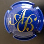 Marque : BAGNOST Arnaud N° Lambert : 2 Couleur : Bleu foncé et Or Description : Initiales stylisées  Emplacement : 008-01-05