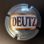 Marque : DEUTZ N° Lambert : 23a  Couleur : Gris bleu clair et or jaune Description : Deutz dans un cartouche blanc au contour or. Diam 30  Emplacement : 042-02-04