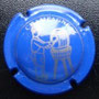 Marque : GENERIQUE  N° Lambert : 569i Couleur : Bleu foncé, métal et or Description : Homme remplissant une bouteille au tonneau  Ref perso : 