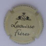 Marque : LACUISSE Frères N° Lambert : 9  Couleur : Crème et noir Description : Nom de la marque sous armoiries surmontées d'une couronne et encadrée de deux grappes de raisins  Emplacement : 