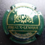 Marque : BRIAUX - LENIQUE  N° Lambert : 1 Couleur : Vert et or Description : Initiales BL dans un balson couronné encadré de deux   lions 11- Nom de la marque  Emplacement : 