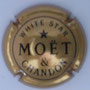 Marque : MOET & CHANDON N° Lambert : 225 Couleur : Or foncé, White Star Description : White Star, étoile et inscription  MOËT & CHANDON dans un cercle  Emplacement : 