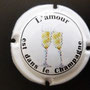 Marque : GENERIQUE  N° Lambert : 795b Couleur : Polychrome,  Description : L'amour est dans le champagne Emplacement :  