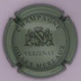 Marque : MEREAUX Gilles N° Lambert : 25 Couleur : Vert pâle métal et noir Description : Nom de la marque sous un blason encadré de deux lions Emplacement : 