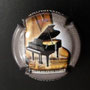 Marque : GENERIQUE  N° Lambert : 827a Couleur : Polychrome Description : Les instruments de musique : le piano à queue  Ref perso : 932-01-02