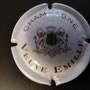 Marque : EMILLE (veuve) N° Lambert : 5 - G rond Couleur : Blanc cassé Description : Blason soutenu par deux lions  Emplacement : 048-05-02