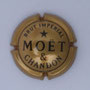 Marque : MOET & CHANDON N° Lambert : 230a Couleur : Quart 0r, Brut Impérial Description : Brut Impérial, étoile et inscription  MOËT & CHANDON dans un cercle   Emplacement : 