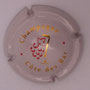 Marque : COTE DES BAR N° Lambert : 1 Couleur : Blanc cassé et or Description : Coupe et raisin  Emplacement : 