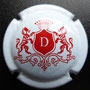 Marque :  DARCYS Pierre N° Lambert : 1 Couleur :  Blanc et rouge Description : Blason couronnée   encadré de deux lios  Emplacement : 