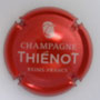 Marque : THIENOT Alain N° Lambert : 26k Couleur : Rouge brique et Crème. "E" de Champagne avec des retours Description : Lettre T en cursive au -dessus du nom de la marque  Emplacement : 