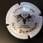 Marque : DUMANGIN Jean N° Lambert : 5 Couleur :  Blanc et marron Description : Initiales DJ dans un cartouche blanc au dessus d'une grappe de raisin  Emplacement : 046-01-01