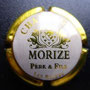 Marque : MORIZE René  N° Lambert : 7 Couleur : Contour Or, fond blanc Description : Blason - Nom de la   marque  Emplacement : 