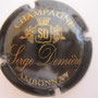 Marque : DEMIERE Serge N° Lambert : 1 Couleur : Noir et or mat Description : Lettres SD dans cartouche surmontée d'une couronne , tenue par deux grappes de raisins  Emplacement : 040-07-03