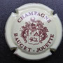 Marque :  BAUGET - JOUETTE N° Lambert : 2  Couleur :  Crème et Marron   foncé  Description : Heaume surmonté   d'un plumage Emplacement : 