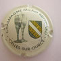 Marque : BROCARD Michel N∞ Lambert : 2 Couleur : CrËme et bordeaux Description : Deux coupes et blason de la Champagne  Emplacement : 016-06-02