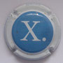 Marque : DUVAT Xavier N° Lambert : 16e Couleur : Contour blanc, lettre X dans un cercle bleu  Description : Nom de la marque  Emplacement : 