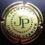 Marque : PERRIER Joseph N° Lambert : 80 Couleur : Centre jaune, contour or  Description : Lettres JP noires dans cercle jaune étoilé Emplacement : 