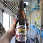 列車内で販売していた日本のビール＝2018年5月31日、国際列車内。北朝鮮西部で