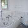 Sauber und perfekt kann ein Bad im Umbau gestaltet werden.