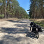 Die schlimmste Strecke der ganzen Tour. Und das durch meine eigene Dummheit dorthin gekommen. Auch an den Seiten konnte ich nicht fahren. Alles ausprobiert.