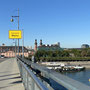 Blick zurück nach Mainz, dann über die Theodor-Heuss-Brücke auf die re. Rheinseite Richtung Wiesbaden.