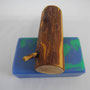 Magnetseifenhalter / Seifenhalter / Magnethalter aus Holz, Ansicht von oben auf einem Stück Seife