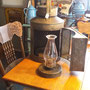 VENDU Lanterne lampe à l'huile antique en tole  no. 611