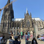 Der Kölner Dom. Das es Corona gibt, hat sich anscheinend in Köln noch nicht rumgesprochen, Keiner trug eine Gesichtsmaske. Ich aber schon. 