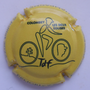 Marque : PELIGRI Christian et Filles N° Lambert : A0 Couleur : Polychrome, fond jaune Description : Maillot jaune du TDF, silhouette Général de Gaulle et Croix de Lorraine - nom de la marque Emplacement :