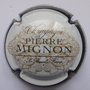Marque : MIGNON Pierre N° Lambert : 151a Couleur : Or, contour noir Description : Nom de la marque  Emplacement : 