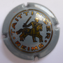 Marque : TAITTINGER N° Lambert : 69b Couleur : Gris et or orangé Description : Cavalier. Petit dessin. 2 cercles Or  Emplacement : 