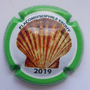Marque : STRAUSS - GEORGETON N° Lambert : 21a Couleur : Polychrome, contour vert,  Description : Coquille Saint Jacques - Erquy 2019 - nom de la marque sur le pourtour Emplacement : 