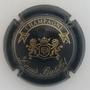 Marque : BATILLOT Louis N° Lambert : 3 Couleur : Noir et. Or  Description : Initiales BL dans blason encadré par deux lions - Nom du producteur  Emplacement : 
