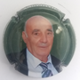 Marque : ARNOULD Claude N° Lambert : 11b Couleur : Fond vert foncé Description : Portrait d'un homme - nom de la marque Nom de la marque dans le bouchon  Emplacement : 