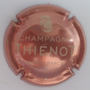 Marque : THIENOT Alain N° Lambert : 26a Couleur : Cuivre pâle et crème Description : Lettre T en cursive   au -dessus du nom de la marque  Emplacement : 