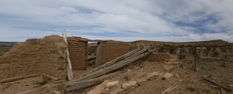 Abandoned adobe ranch house, Ojito Wilderness near San Ysidro, New Mexico