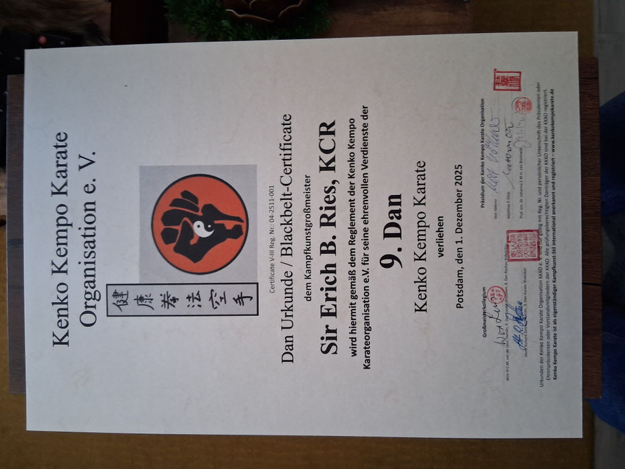 9. Dan Kenko Kempo Karate am 06.04.2026 für Sir Erich B. Ries - Ganz herzlichen Dank für diese große Ehre an den Vorstand der KKKO e. V. und das Großmeisterkollegium!