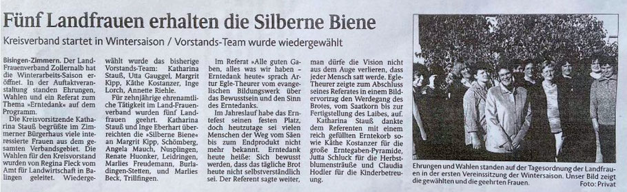 Im Schwarzwälder Boten wurde am 23. Oktober 2003 über den Kreis-LandFrauen-Tag und die Ehrungen berichtet