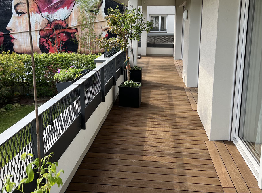 Thermo Esche Grad Decking